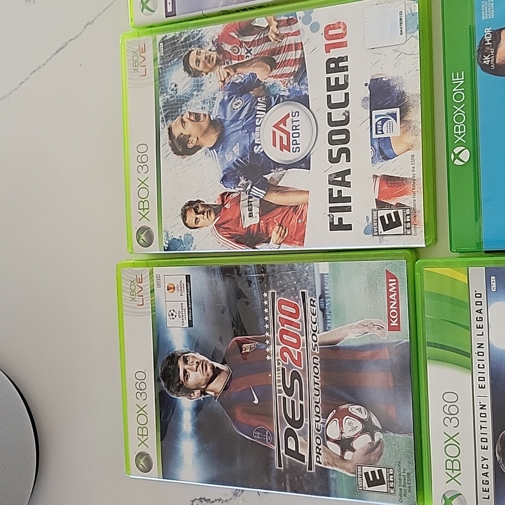 XBOX FIFA GAMES - Picture 2 of 4